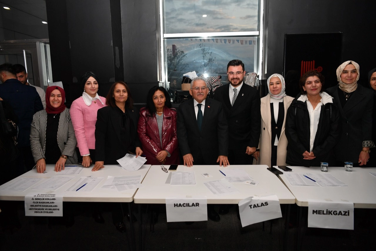 Kayseri B&uuml;y&uuml;kşehir'den 'hizmet dolu' sunum