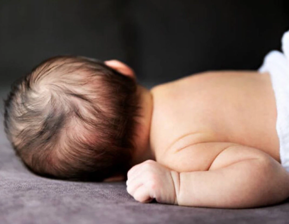 Kütahya’da Dehşet: Banyoda Doğurduğu Bebeğini Apartman Boşluğuna Attı