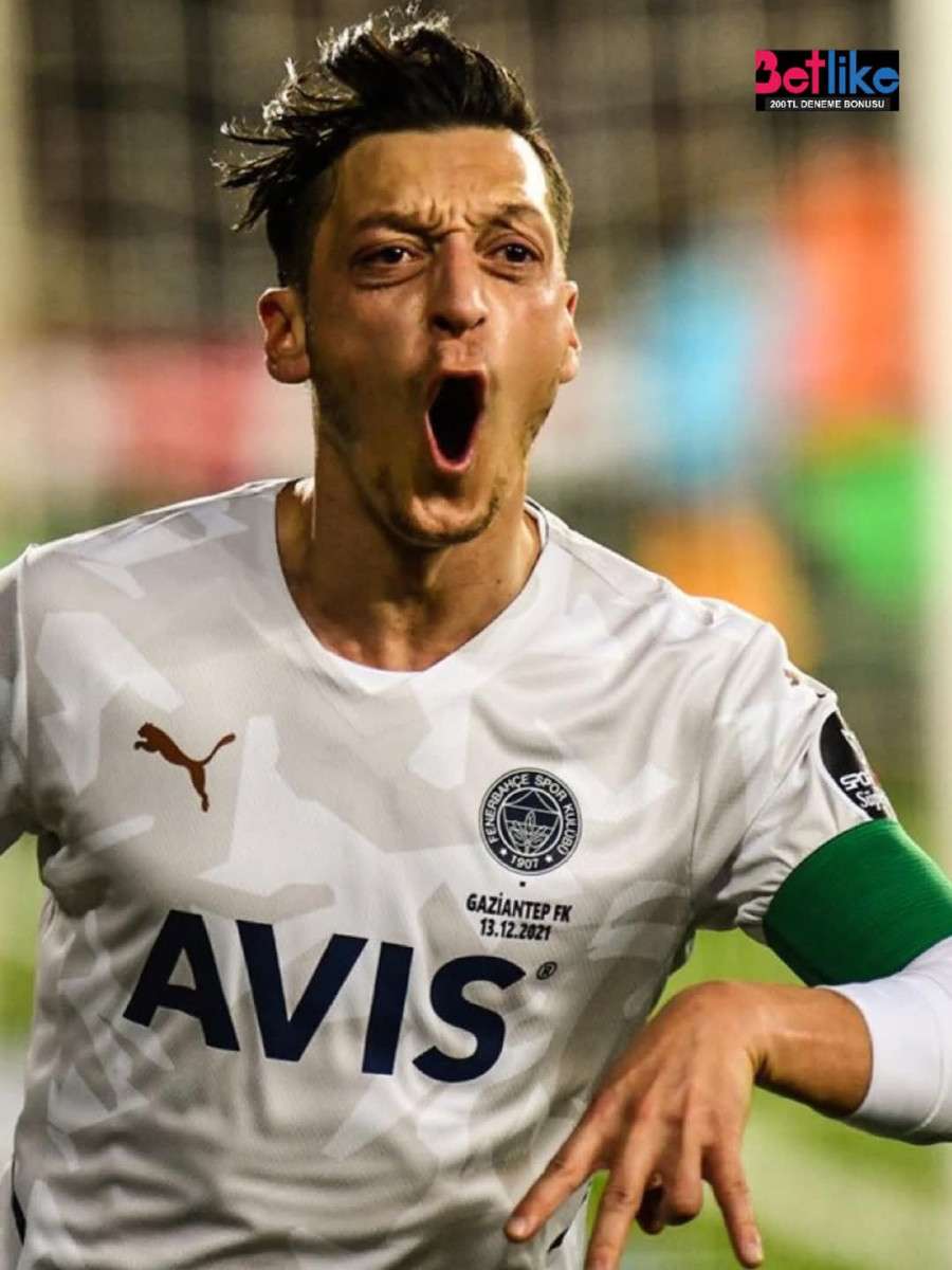 Mesut Özil: "Fenerbahçe, Derbiyi 3-1 Kazanır"