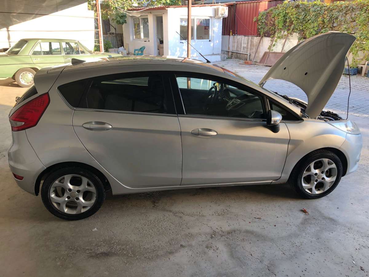 SAHİBİNDEN SATILIK FORD FİESTA SAMANDAĞ 